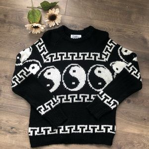 NWT Urban Outfitters Ying Yang Sweater Sz S